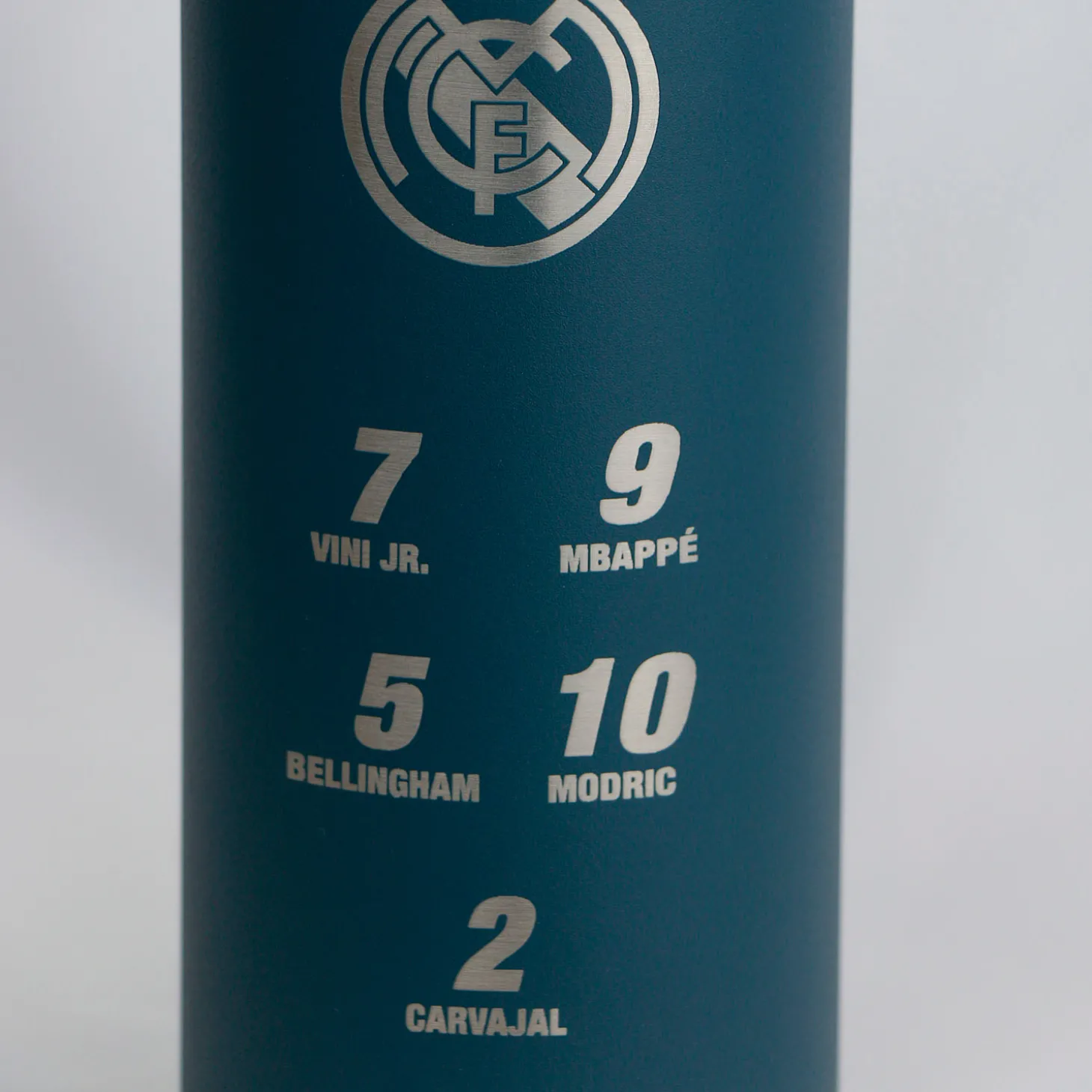 KINETICO Vaisselle^Thermos Numéro + Écusson 600ml Real Madrid Bleu