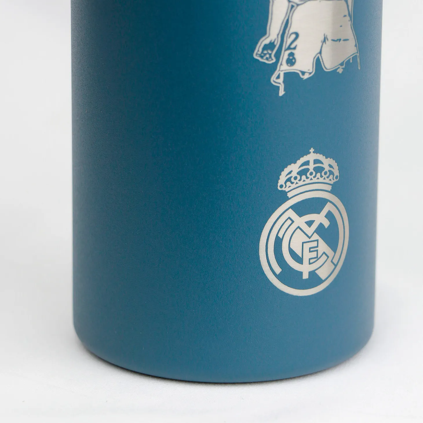 KINETICO Vaisselle^Thermos Équipe + Écusson 600ml Real Madrid Bleu